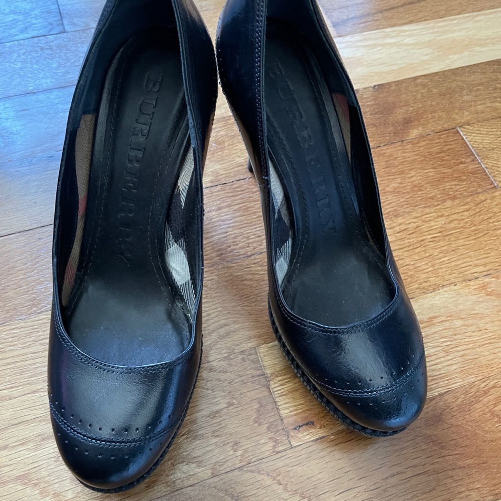 Burberry Black Leather Platform Pumps perfect Condition! - Picture 2 of 9